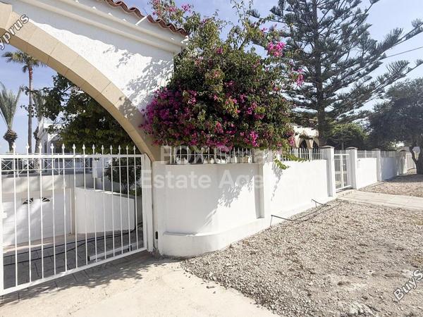 3 bedroom detached house for rent pervolia larnaca 8797807 image 16705072