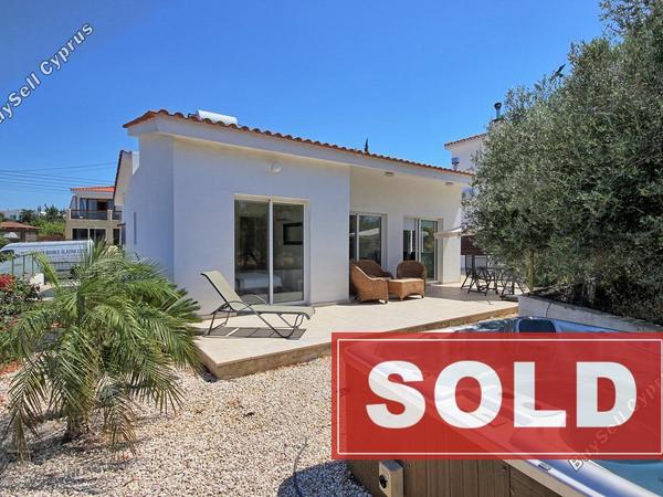 2 bedroom bungalow sold tala paphos 620517 image 305738