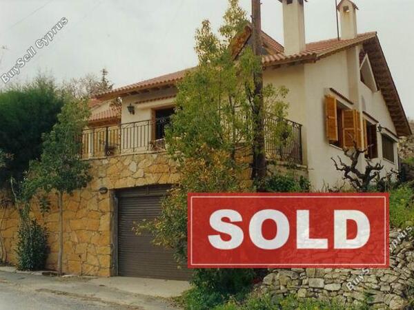 2 bedroom bungalow sold omodos limassol 215717 image 73521