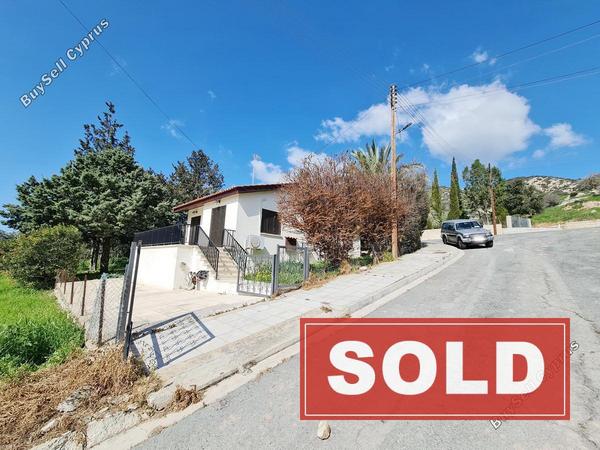 2 bedroom bungalow sold akoursos paphos 8303827 image 14102581