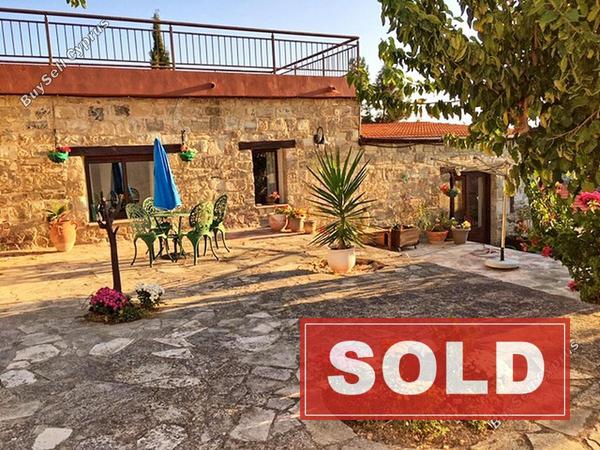 5 bedroom bungalow sold kallepeia paphos 699467 image 576405