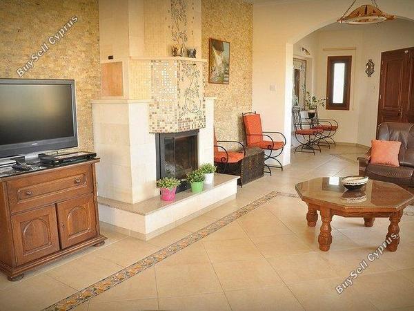 10 bedroom detached house for rent kolossi limassol 1684077 image 15720532