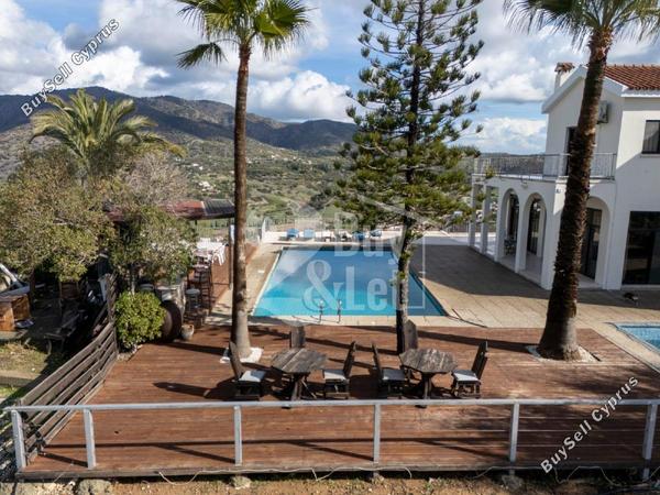 7 bedroom detached house for sale foinikaria limassol 1614497 image 12583265