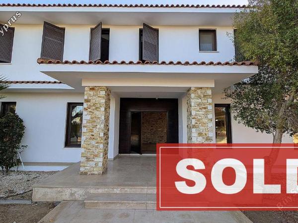 6 bedroom detached house sold dromolaxia larnaca 7814797 image 10646776