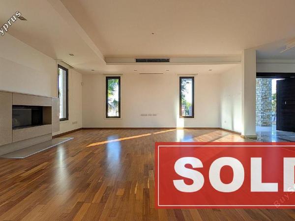 6 bedroom detached house sold dromolaxia larnaca 7814797 image 10646787