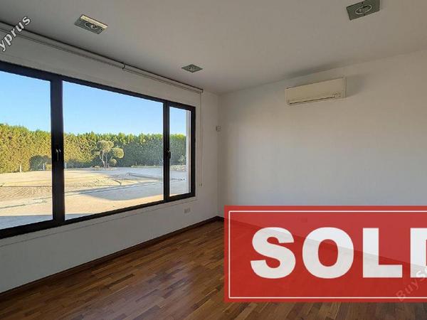 6 bedroom detached house sold dromolaxia larnaca 7814797 image 10646792