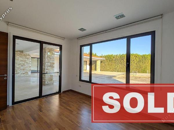 6 bedroom detached house sold dromolaxia larnaca 7814797 image 10646793