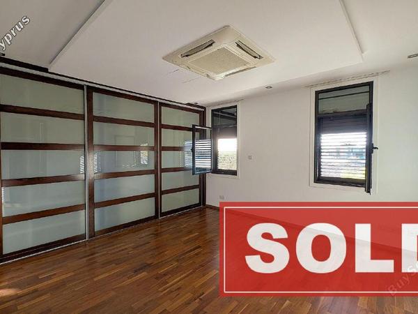 6 bedroom detached house sold dromolaxia larnaca 7814797 image 10646800