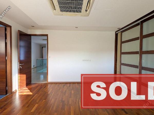 6 bedroom detached house sold dromolaxia larnaca 7814797 image 10646808