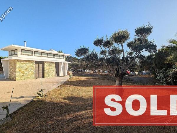 6 bedroom detached house sold dromolaxia larnaca 7814797 image 10646814