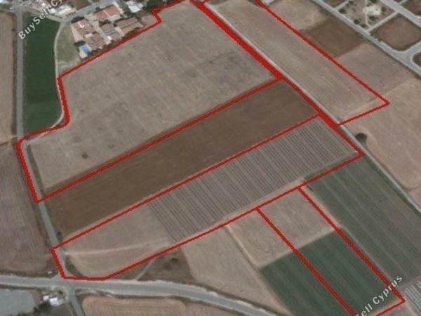 plot for sale pervolia larnaca 1752308 image 9561537
