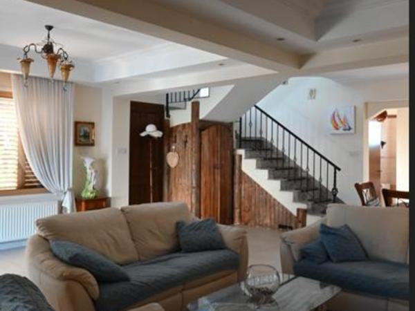4 bedroom apartment for sale pervolia larnaca 8620608 image 16157386