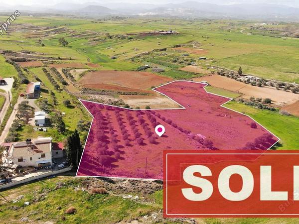 land sold palaiometocho nicosia 1368818 image 2819486