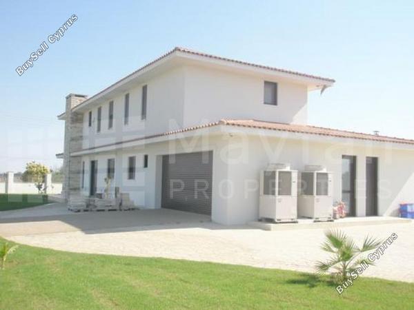 6 bedroom detached house for sale dromolaxia larnaca 7870528 image 11378187