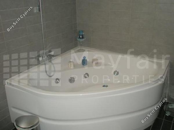 6 bedroom detached house for sale dromolaxia larnaca 7870528 image 11378190
