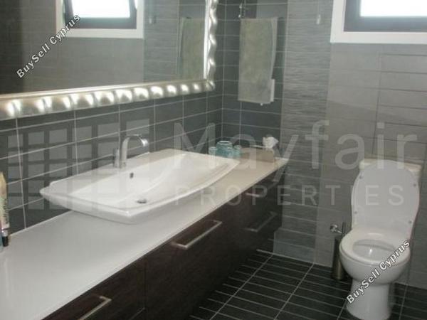 6 bedroom detached house for sale dromolaxia larnaca 7870528 image 11378192