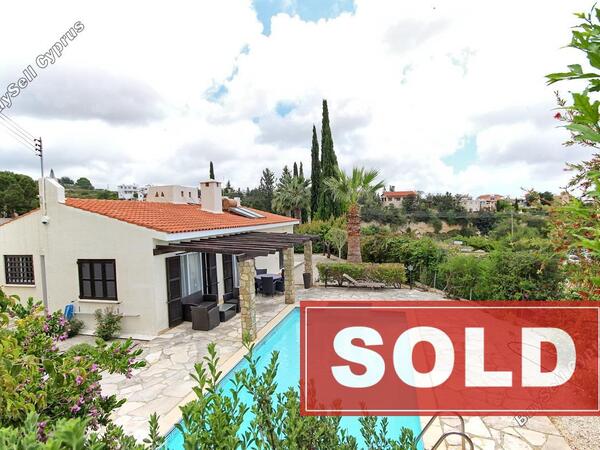 3 bedroom bungalow sold tala paphos 728238 image 595742