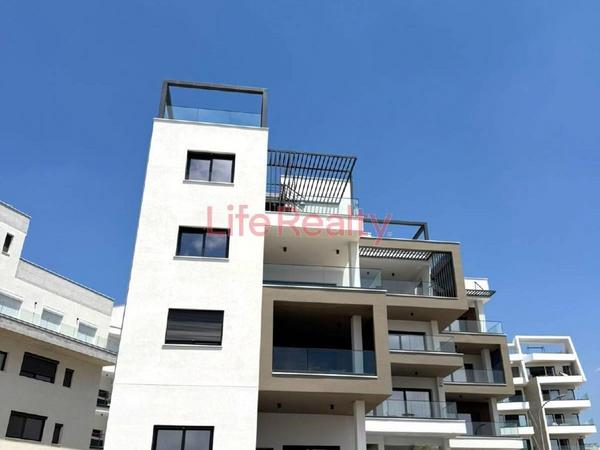 2 bedroom apartment for sale germasogeia limassol 1940348 image 10821239