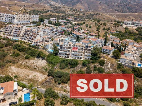 2 bedroom apartment sold peyia paphos 1852448 image 6712794