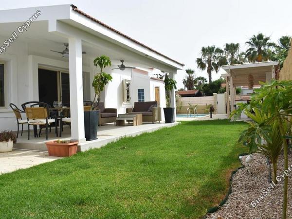 3 bedroom bungalow for sale pervolia larnaca 1896578 image 13085564