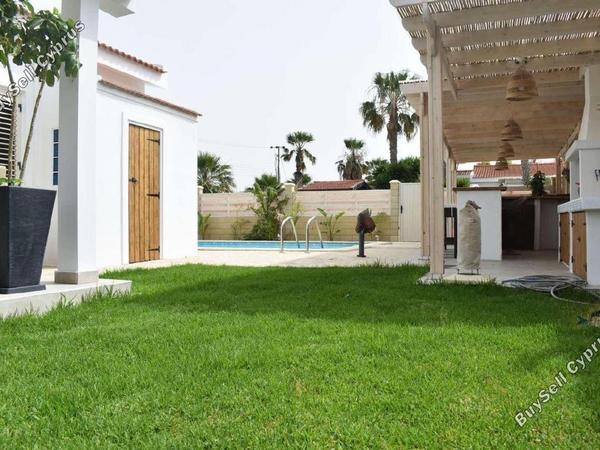 3 bedroom bungalow for sale pervolia larnaca 1896578 image 13085565
