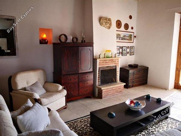1 bedroom semi detached house for sale apsiou limassol 1725198 image 4625459