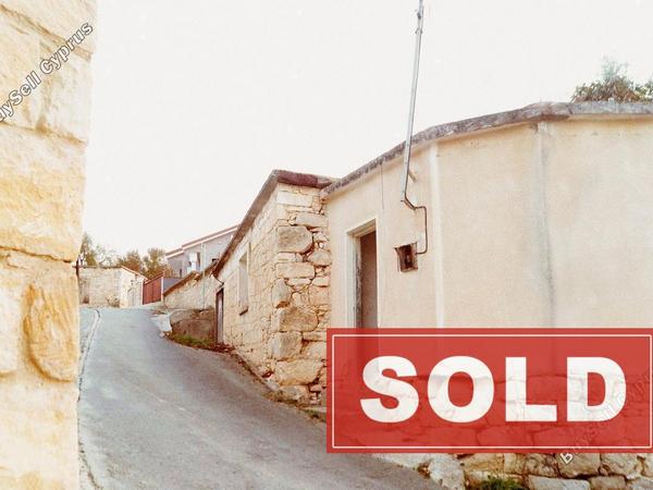 1 bedroom bungalow sold drimou paphos 7960398 image 11416754