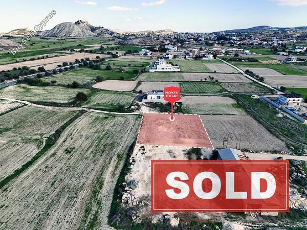 land sold lympia nicosia 1614398 image 4079916