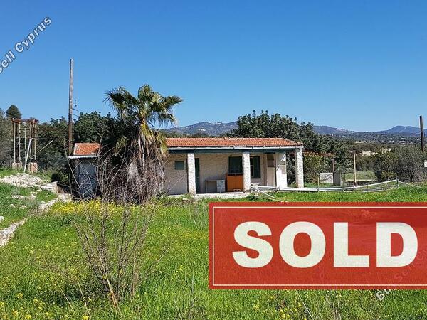 2 bedroom detached house sold paramytha limassol 828909 image 680921