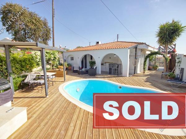 3 bedroom bungalow sold tala paphos 229219 image 268635