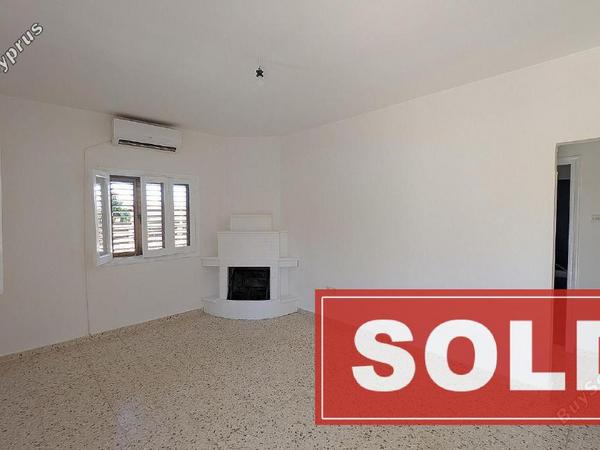 2 bedroom bungalow sold deryneia famagusta 7813819 image 10646327
