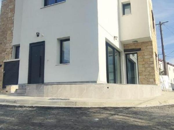 3 bedroom town house for sale pyrgos limassol limassol 1681429 image 16538541