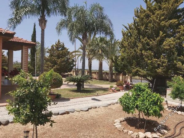 4 bedroom detached house for sale peristerona lefkosias nicosia 1742939 image 4760198