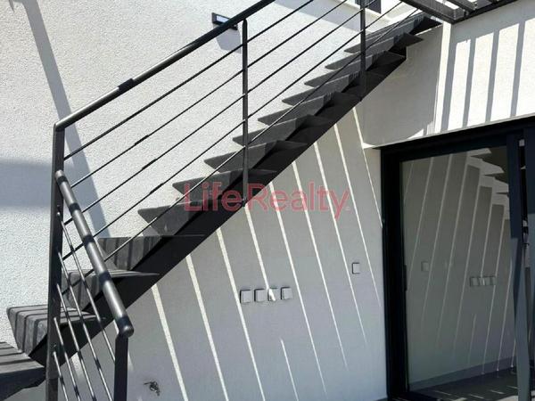 3 bedroom penthouse for sale germasogeia limassol 1940349 image 7692538