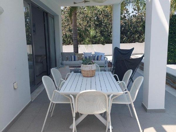 5 bedroom detached house for rent governors beach limassol 1683649 image 4396210