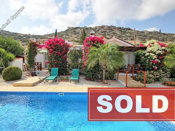 3 bedroom bungalow sold peyia paphos 643769 image 381132