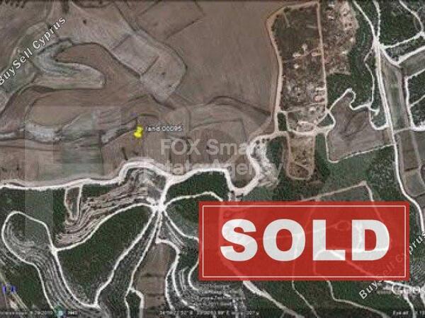 land sold kochi larnaca 1224379 image 2316442