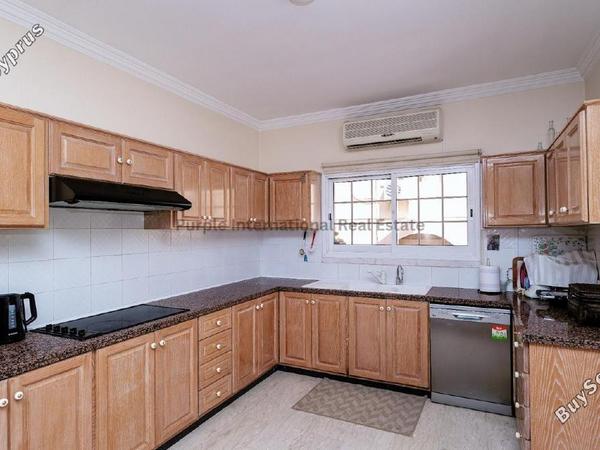 7 bedroom detached house for sale faneromeni larnaca 7543089 image 14185021