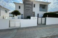 5 Bedroom Detached house in Parekklisia (Limassol) to rent 