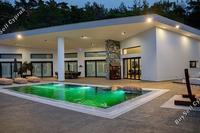 6 Bedroom Detached house in Louvaras (Limassol) for sale 
