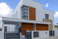 5 Bedroom Detached house in Livadia Larnacas (Larnaca) for sale 