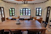 6 Bedroom Detached house in Makedonitissa (Nicosia) for sale 