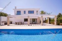 4 Bedroom Detached house · Peyia (Paphos) to rent 