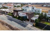 4 Bedroom Detached house in Aradippou (Larnaca) for sale 