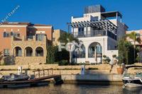 3 Bedroom Detached house in Limassol Marina (Limassol) for sale 