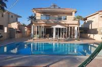 4 Bedroom Detached house in Pervolia (Larnaca) for sale 