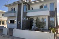 4 Bedroom Detached house in Chrysopolitissa (Larnaca) for sale 