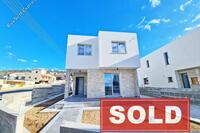 4 Bedroom Detached house · Geroskipou (Paphos) for sale 