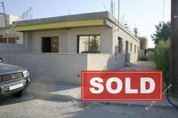 3 Bedroom Semi-detached house · Kato Polemidia (Limassol) for sale 