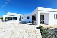 4 Bedroom Bungalow in Mesa Chorio (Paphos) for sale 